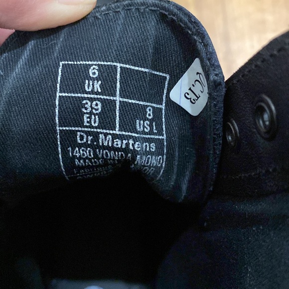 Dr. Martens Vonda Floral Lace-Up Boots - Picture 6 of 6